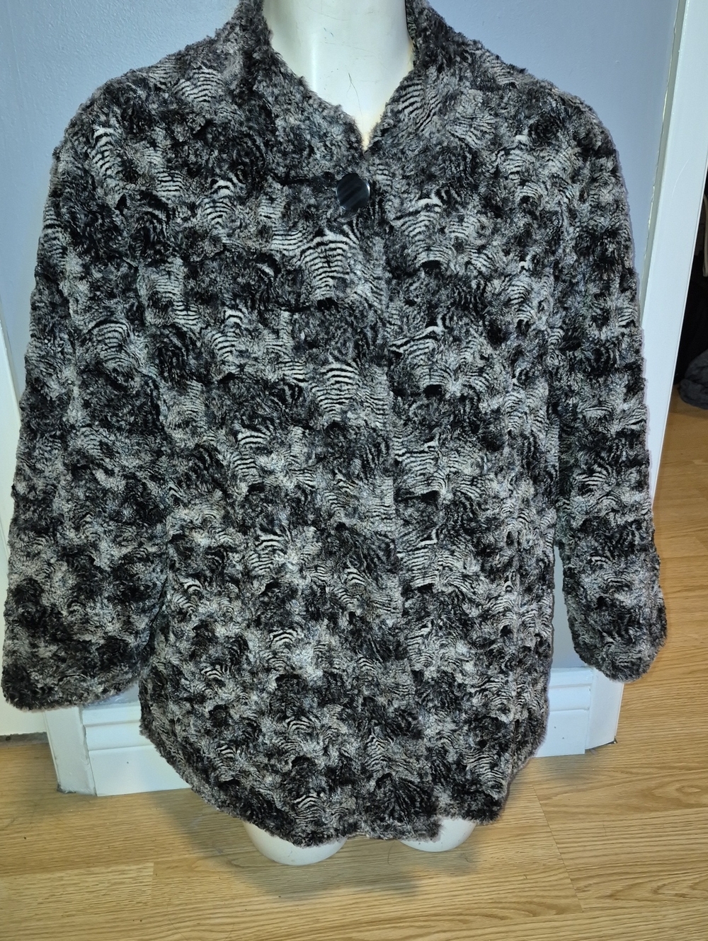 Alfred Dunner Super Soft Faux Fur 3/4 Sleeve Jacket Size 14